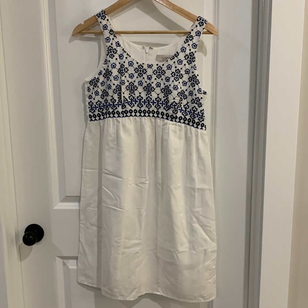 Loft NWOT Dress | Size 4 | Colo: White and Blue